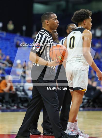 Thumbnail 1 in Lytle vs. Childress (UIL 3A Basketball State Semifinal) photogallery.