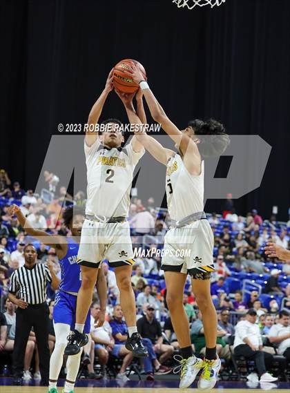 Thumbnail 1 in Lytle vs. Childress (UIL 3A Basketball State Semifinal) photogallery.
