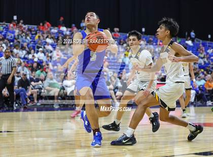 Thumbnail 3 in Lytle vs. Childress (UIL 3A Basketball State Semifinal) photogallery.