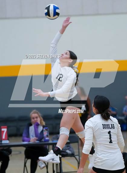 Thumbnail 2 in Douglas vs Glendale Prep photogallery.