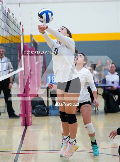 Thumbnail 2 in Douglas vs Glendale Prep photogallery.