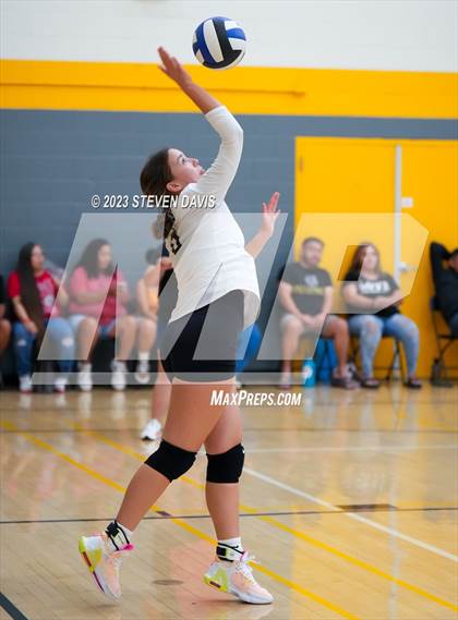 Thumbnail 2 in Douglas vs Glendale Prep photogallery.