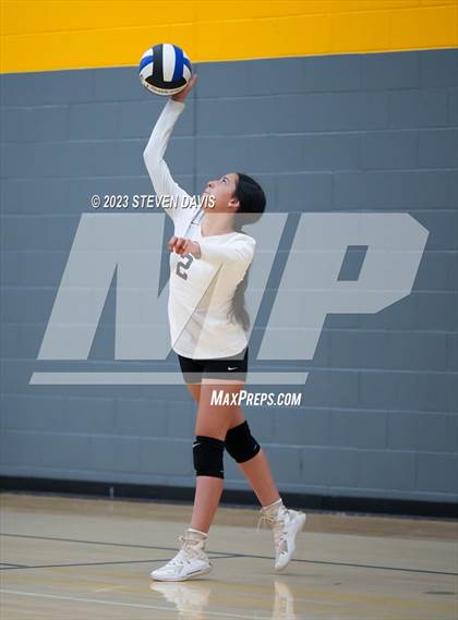 Thumbnail 3 in Douglas vs Glendale Prep photogallery.