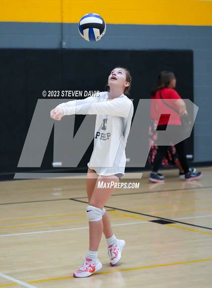 Thumbnail 2 in Douglas vs Glendale Prep photogallery.