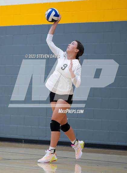 Thumbnail 2 in Douglas vs Glendale Prep photogallery.