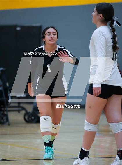 Thumbnail 2 in Douglas vs Glendale Prep photogallery.