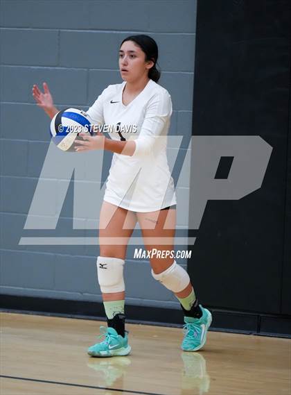 Thumbnail 2 in Douglas vs Glendale Prep photogallery.