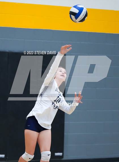 Thumbnail 1 in Douglas vs Glendale Prep photogallery.