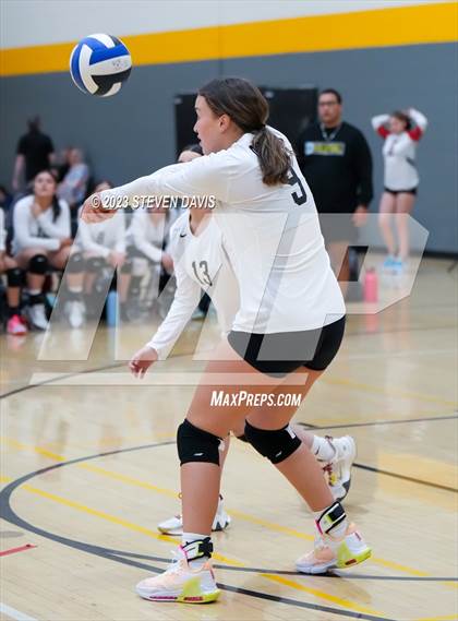 Thumbnail 3 in Douglas vs Glendale Prep photogallery.