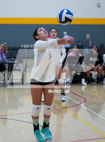 Thumbnail 2 in Douglas vs Glendale Prep photogallery.