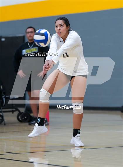 Thumbnail 1 in Douglas vs Glendale Prep photogallery.
