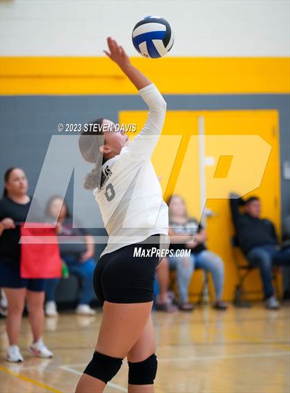 Thumbnail 1 in Douglas vs Glendale Prep photogallery.