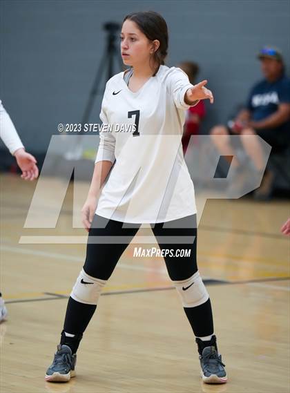 Thumbnail 3 in Douglas vs Glendale Prep photogallery.