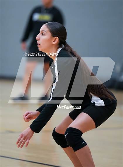 Thumbnail 2 in Douglas vs Glendale Prep photogallery.