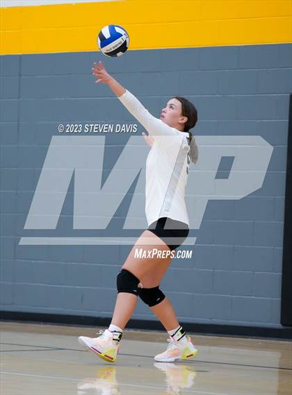 Thumbnail 1 in Douglas vs Glendale Prep photogallery.