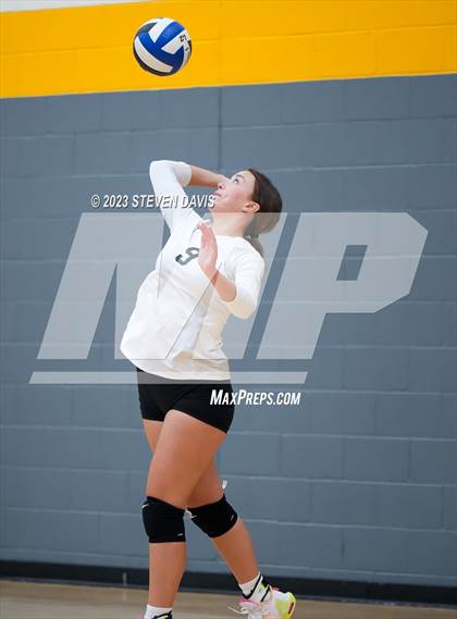 Thumbnail 1 in Douglas vs Glendale Prep photogallery.
