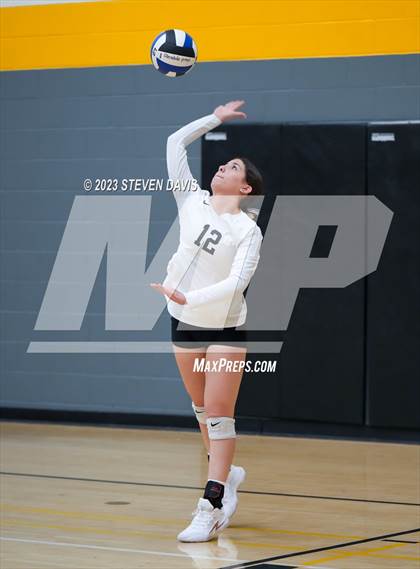 Thumbnail 2 in Douglas vs Glendale Prep photogallery.