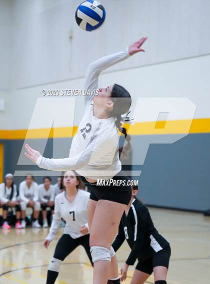 Thumbnail 3 in Douglas vs Glendale Prep photogallery.