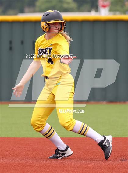Thumbnail 2 in Rock Hill vs. Forney (UIL 5A Regional Semifinal) photogallery.