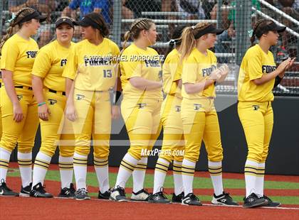 Thumbnail 2 in Rock Hill vs. Forney (UIL 5A Regional Semifinal) photogallery.