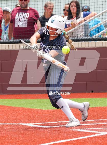 Thumbnail 2 in Rock Hill vs. Forney (UIL 5A Regional Semifinal) photogallery.