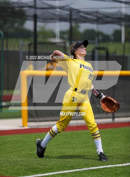 Thumbnail 2 in Rock Hill vs. Forney (UIL 5A Regional Semifinal) photogallery.