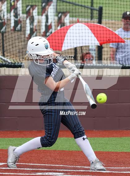 Thumbnail 1 in Rock Hill vs. Forney (UIL 5A Regional Semifinal) photogallery.