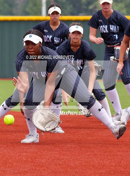 Thumbnail 2 in Rock Hill vs. Forney (UIL 5A Regional Semifinal) photogallery.