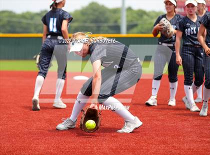 Thumbnail 3 in Rock Hill vs. Forney (UIL 5A Regional Semifinal) photogallery.