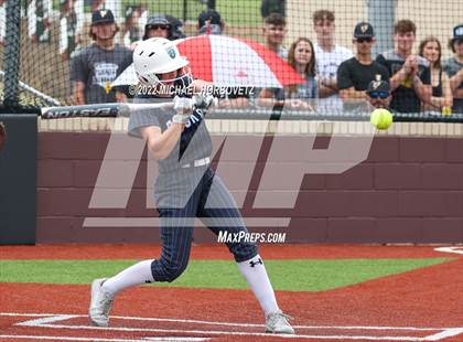 Thumbnail 2 in Rock Hill vs. Forney (UIL 5A Regional Semifinal) photogallery.