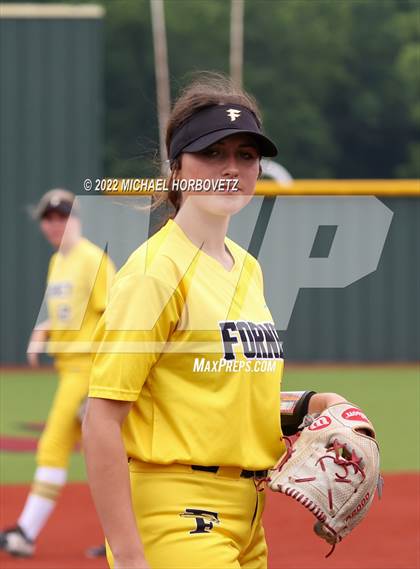 Thumbnail 1 in Rock Hill vs. Forney (UIL 5A Regional Semifinal) photogallery.