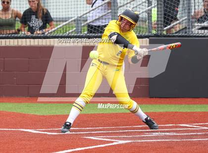 Thumbnail 2 in Rock Hill vs. Forney (UIL 5A Regional Semifinal) photogallery.