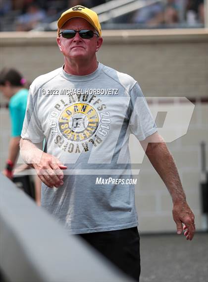 Thumbnail 2 in Rock Hill vs. Forney (UIL 5A Regional Semifinal) photogallery.