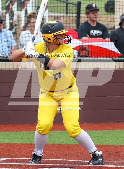 Thumbnail 3 in Rock Hill vs. Forney (UIL 5A Regional Semifinal) photogallery.