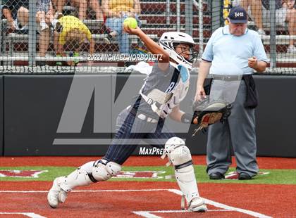 Thumbnail 2 in Rock Hill vs. Forney (UIL 5A Regional Semifinal) photogallery.