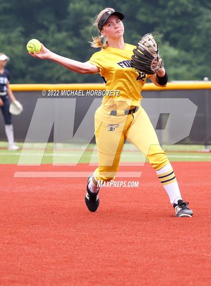 Thumbnail 2 in Rock Hill vs. Forney (UIL 5A Regional Semifinal) photogallery.