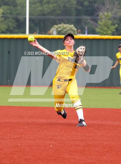 Thumbnail 2 in Rock Hill vs. Forney (UIL 5A Regional Semifinal) photogallery.