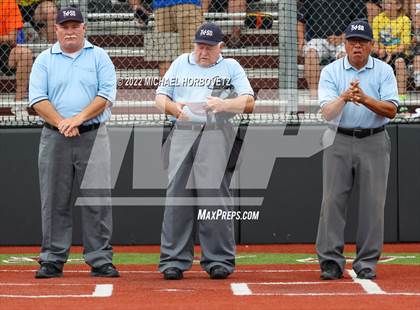Thumbnail 2 in Rock Hill vs. Forney (UIL 5A Regional Semifinal) photogallery.