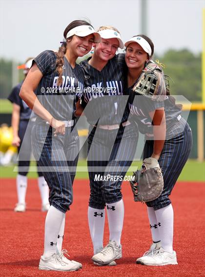 Thumbnail 2 in Rock Hill vs. Forney (UIL 5A Regional Semifinal) photogallery.
