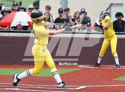 Thumbnail 2 in Rock Hill vs. Forney (UIL 5A Regional Semifinal) photogallery.