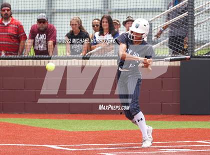 Thumbnail 2 in Rock Hill vs. Forney (UIL 5A Regional Semifinal) photogallery.