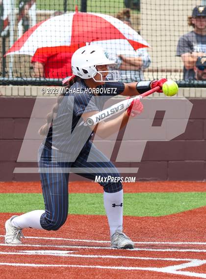 Thumbnail 2 in Rock Hill vs. Forney (UIL 5A Regional Semifinal) photogallery.