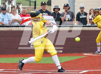 Thumbnail 2 in Rock Hill vs. Forney (UIL 5A Regional Semifinal) photogallery.