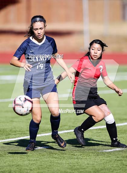 Thumbnail 3 in Yelm @ Olympia photogallery.