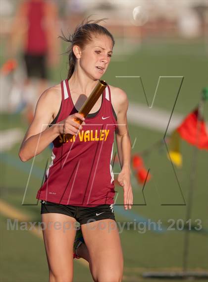 Thumbnail 3 in Westlake vs Simi Valley (4x400m Relay) photogallery.