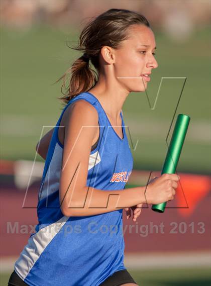 Thumbnail 2 in Westlake vs Simi Valley (4x400m Relay) photogallery.
