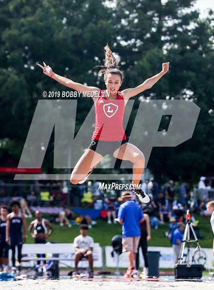 Thumbnail 1 in CIF State Track and Field Championships (Girls Events)  photogallery.