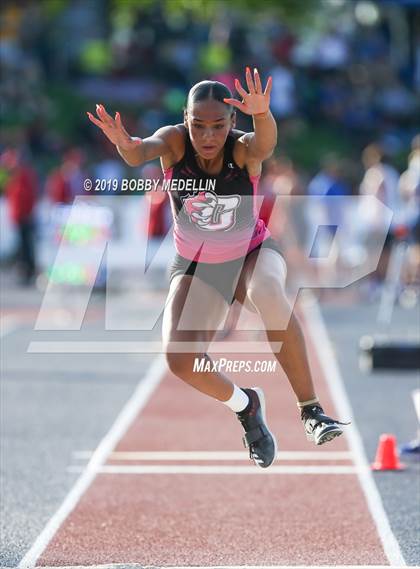 Thumbnail 1 in CIF State Track and Field Championships (Girls Events)  photogallery.
