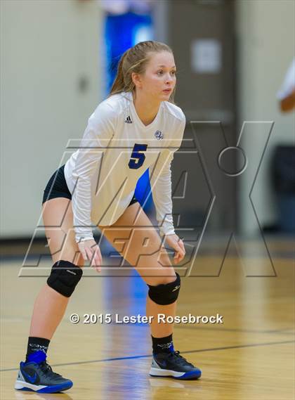 Thumbnail 3 in Marion @ Bandera photogallery.
