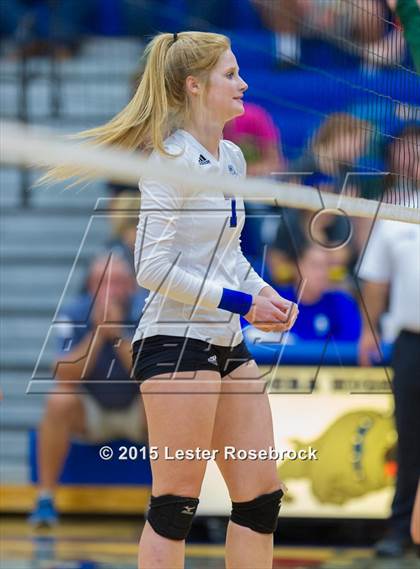 Thumbnail 1 in Marion @ Bandera photogallery.